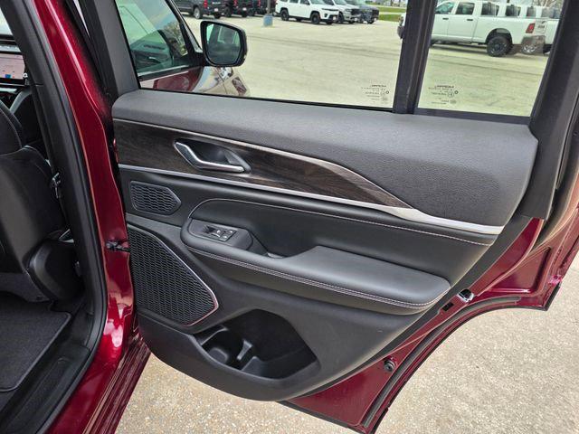 2026 Jeep Grand Cherokee Limited Reserve 4x4