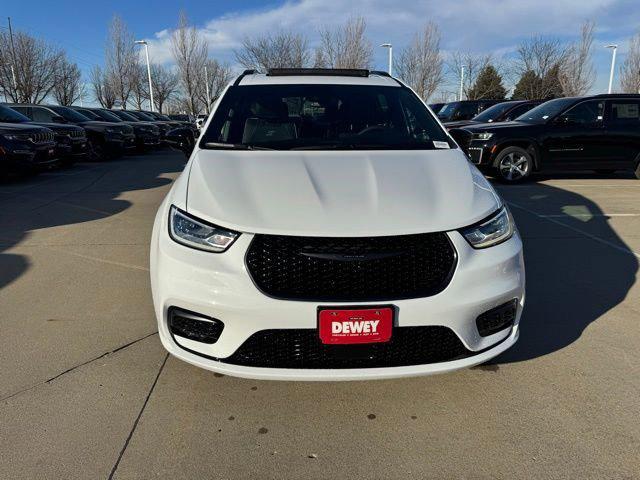 2026 Chrysler Pacifica Limited AWD