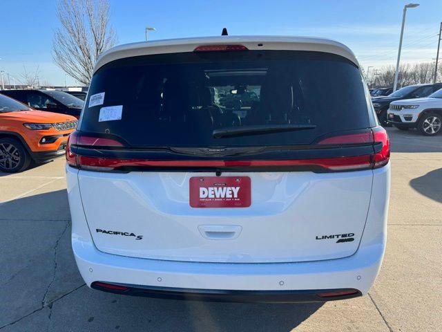 2026 Chrysler Pacifica Limited AWD