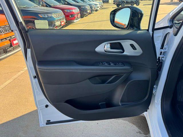 2026 Chrysler Pacifica Limited AWD
