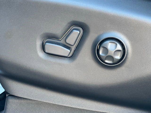 2026 Chrysler Pacifica Limited AWD