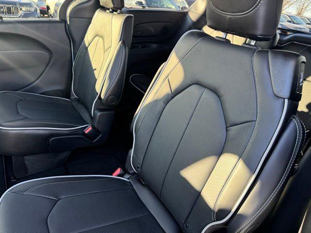 2026 Chrysler Pacifica Limited AWD