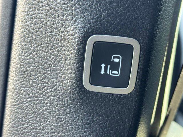 2026 Chrysler Pacifica Limited AWD