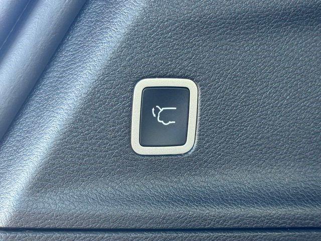 2026 Chrysler Pacifica Limited AWD