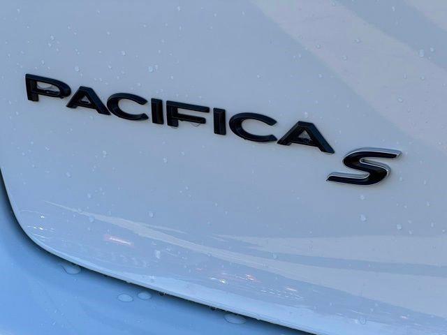 2026 Chrysler Pacifica Limited AWD