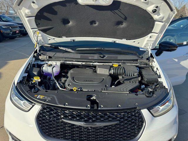 2026 Chrysler Pacifica Limited AWD