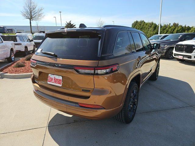 2026 Jeep Grand Cherokee Summit 4x4