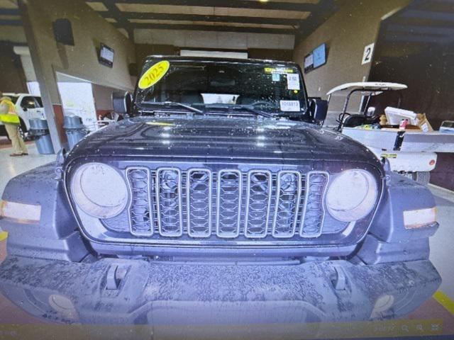 2025 Jeep Wrangler 4-Door Summit 4x4