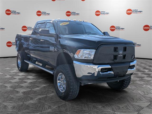 2017 RAM 2500 Tradesman Crew Cab 4x4 64 Box