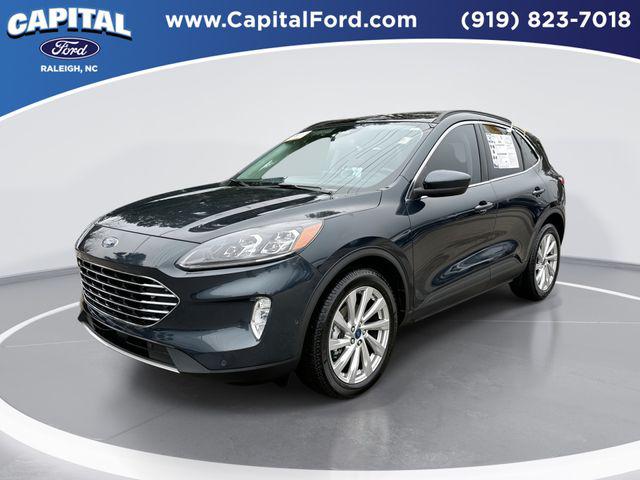 2022 Ford Escape Titanium Hybrid
