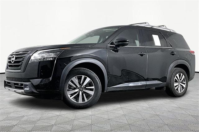 2023 Nissan Pathfinder SL FWD