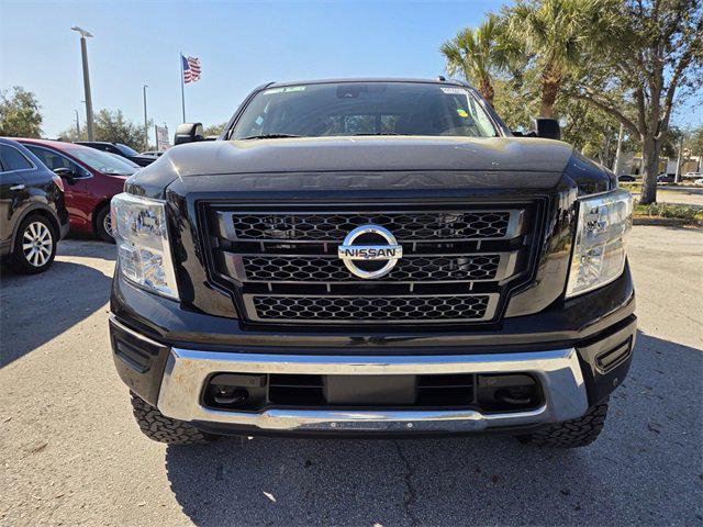2021 Nissan TITAN Crew Cab SV 4x4