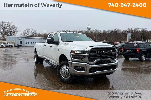 2026 RAM Ram 3500 RAM 3500 TRADESMAN CREW CAB 4X4 8 BOX