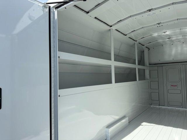 2026 Ford E-350 Cutaway E-350 DRW 158" WB