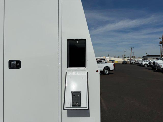 2026 Ford E-350 Cutaway E-350 DRW 158" WB