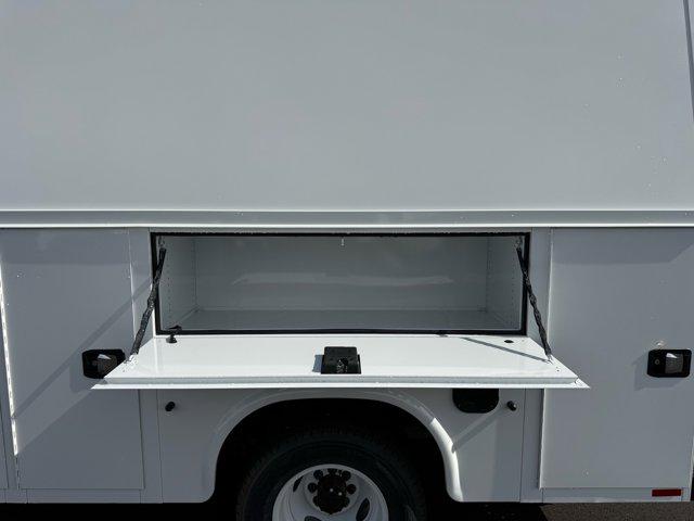 2026 Ford E-350 Cutaway E-350 DRW 158" WB
