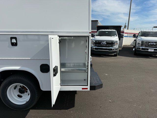 2026 Ford E-350 Cutaway E-350 DRW 158" WB