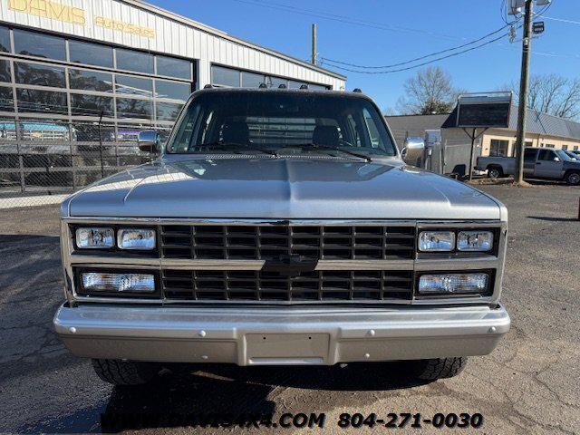 1989 Chevrolet 1 Ton Pickup 3+3 C/R30 Custom Hauler
