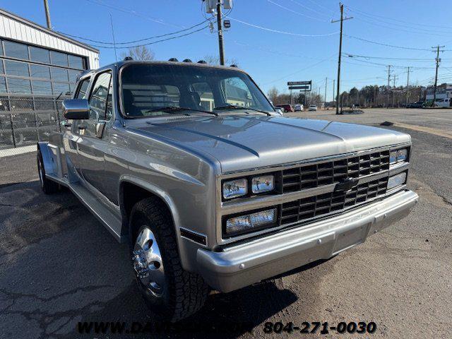 1989 Chevrolet 1 Ton Pickup 3+3 C/R30 Custom Hauler