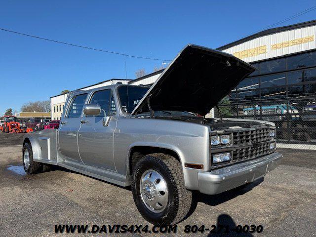 1989 Chevrolet 1 Ton Pickup 3+3 C/R30 Custom Hauler