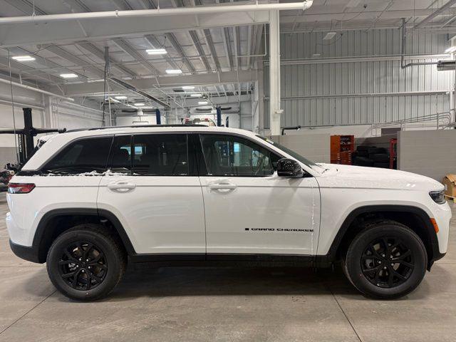 2026 Jeep Grand Cherokee Altitude 4x4 for sale in Sandusky, OH