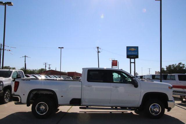 2026 Chevrolet Silverado 3500HD Crew Cab, Long Bed, LT Dual Rear Wheel, RWD