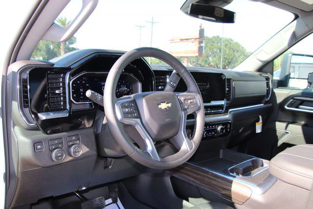 2026 Chevrolet Silverado 3500HD Crew Cab, Long Bed, LT Dual Rear Wheel, RWD