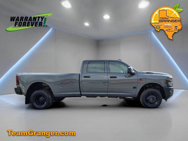 2026 Ram 3500 Tradesman Crew Cab 4x4 8' Box