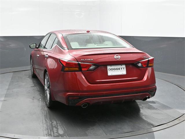 2025 Nissan Altima SL FWD