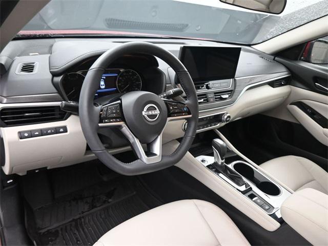 2025 Nissan Altima SL FWD