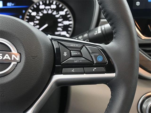 2025 Nissan Altima SL FWD