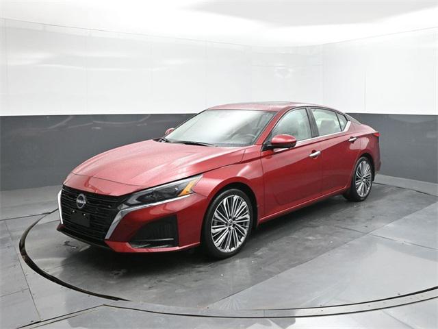 2025 Nissan Altima SL FWD