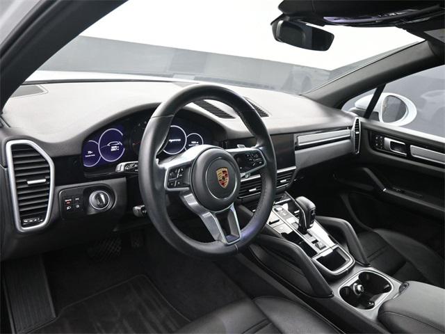 2023 Porsche Cayenne Base