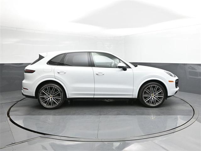2023 Porsche Cayenne Base