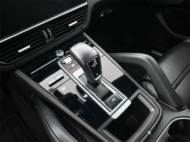 2023 Porsche Cayenne Base