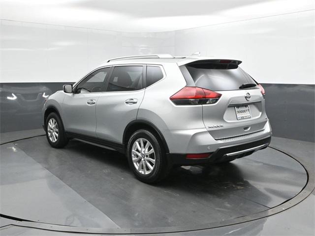 2020 Nissan Rogue SV FWD