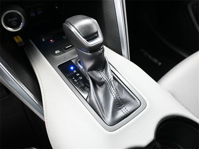2024 Toyota Venza LE