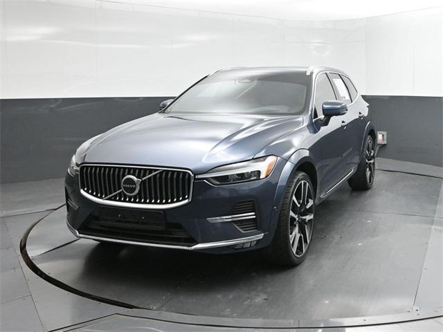2023 Volvo XC60 B5 Ultimate Bright Theme