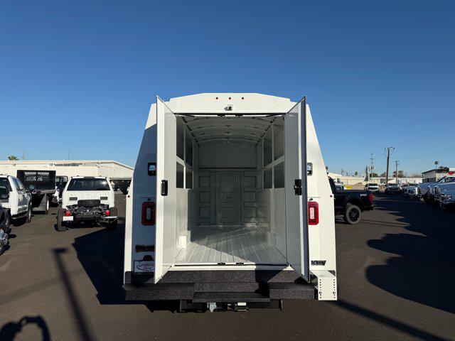 2026 Ford E-350 Cutaway E-350 DRW 158" WB