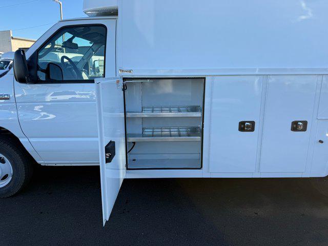 2026 Ford E-350 Cutaway E-350 DRW 158" WB