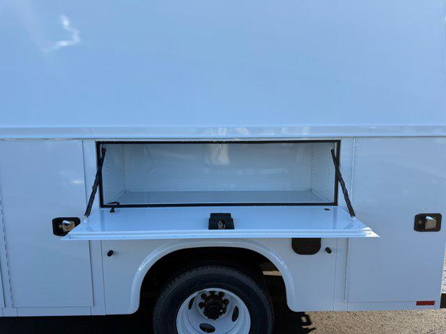2026 Ford E-350 Cutaway E-350 DRW 158" WB
