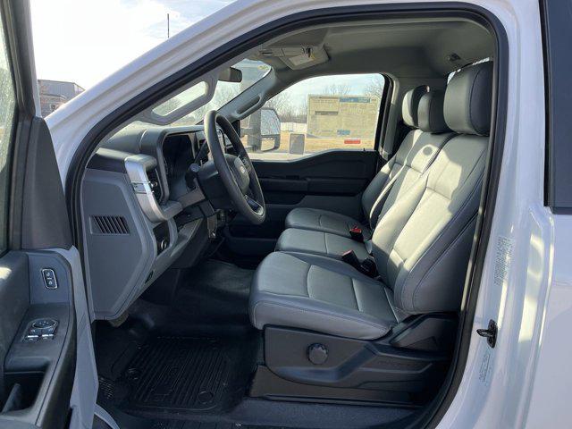 2025 Ford F-550 4WD