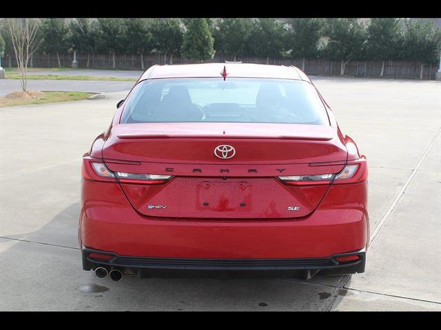 2025 Toyota Camry SE