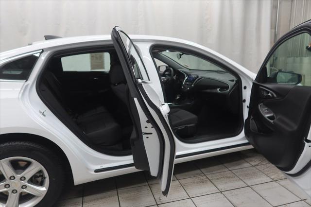 2023 Chevrolet Malibu FWD 1FL