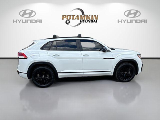 2023 Volkswagen Atlas Cross Sport 2.0T SEL R-Line Black