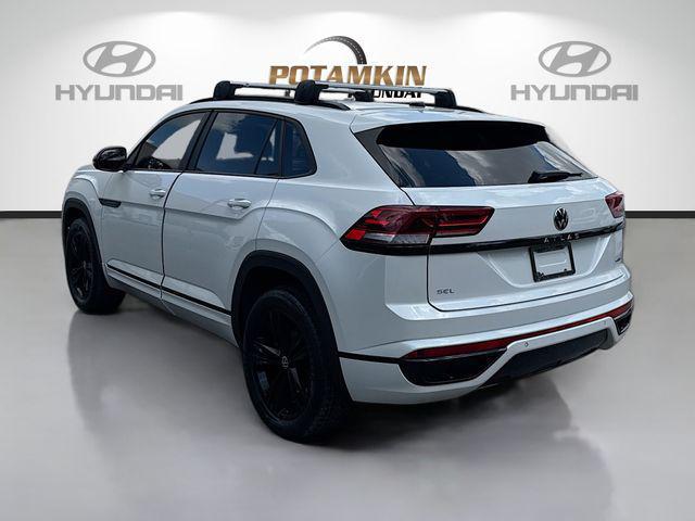 2023 Volkswagen Atlas Cross Sport 2.0T SEL R-Line Black