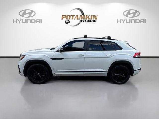 2023 Volkswagen Atlas Cross Sport 2.0T SEL R-Line Black