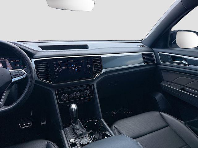 2023 Volkswagen Atlas Cross Sport 2.0T SEL R-Line Black