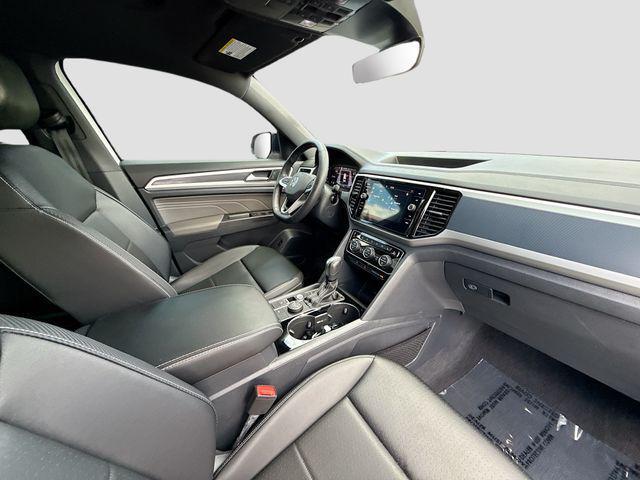 2023 Volkswagen Atlas Cross Sport 2.0T SEL R-Line Black