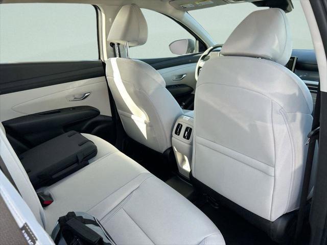 2026 Hyundai Tucson Hybrid Blue SE